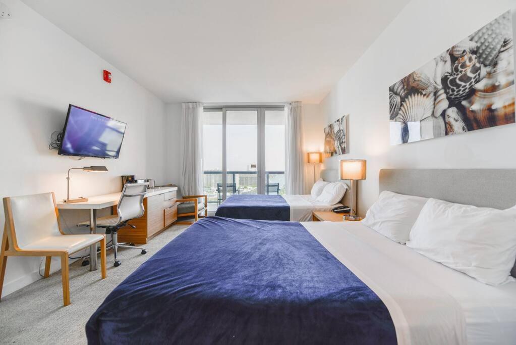 Awesome 2Br Condo Beachwalk Resort Hallandale Beach Exterior foto