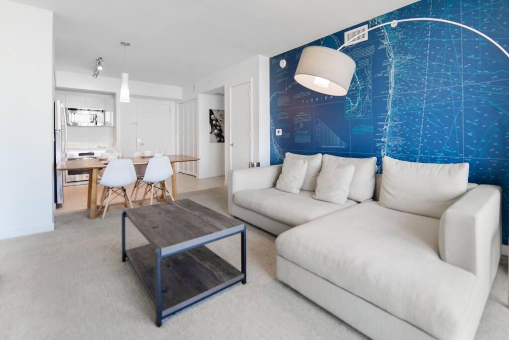 Awesome 2Br Condo Beachwalk Resort Hallandale Beach Exterior foto